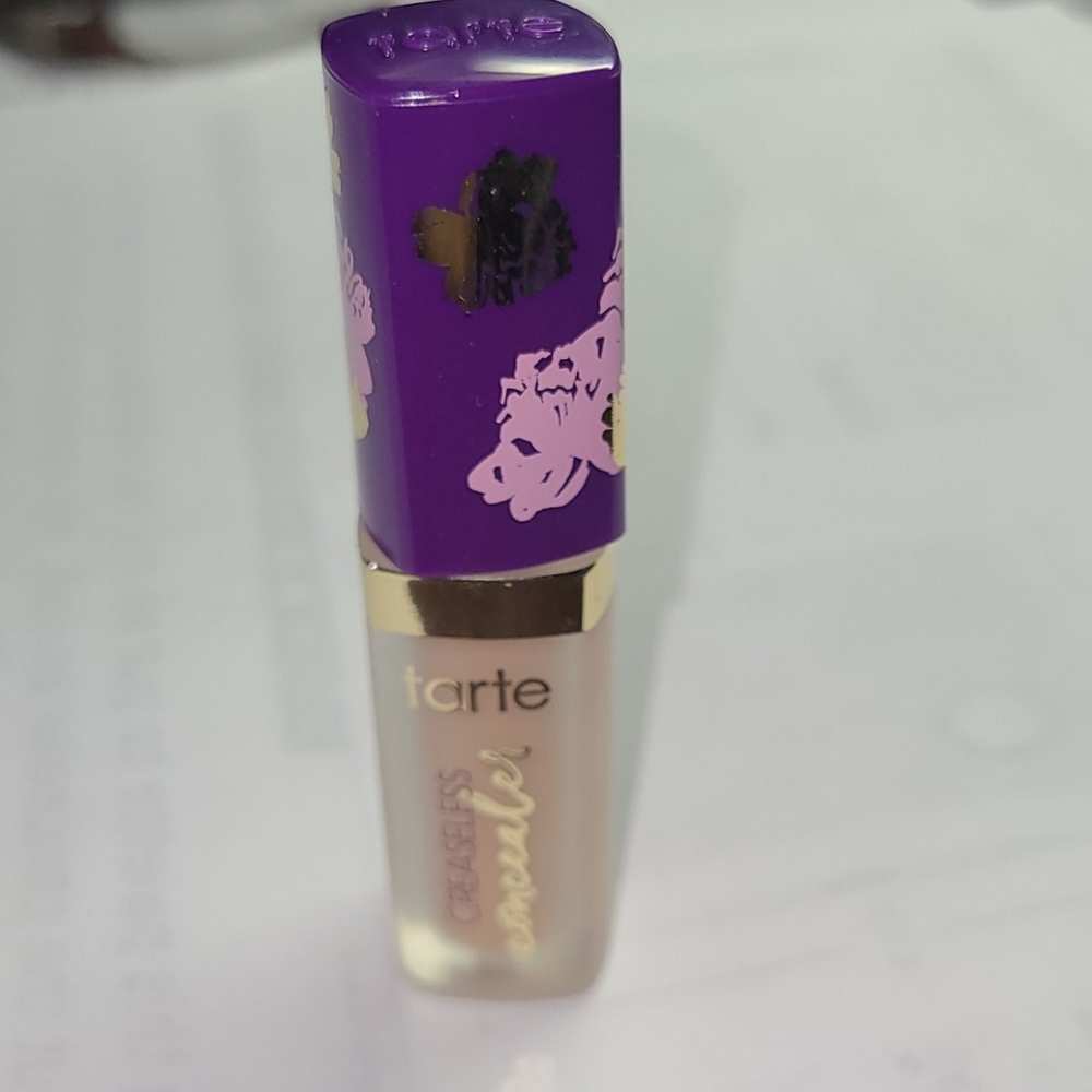 Creaseles concealer  mini in 43 n